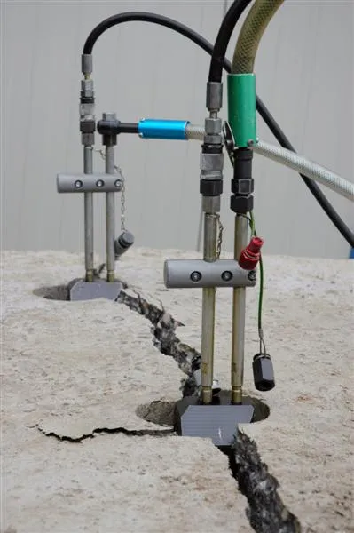 Hydraulic Splitting Method