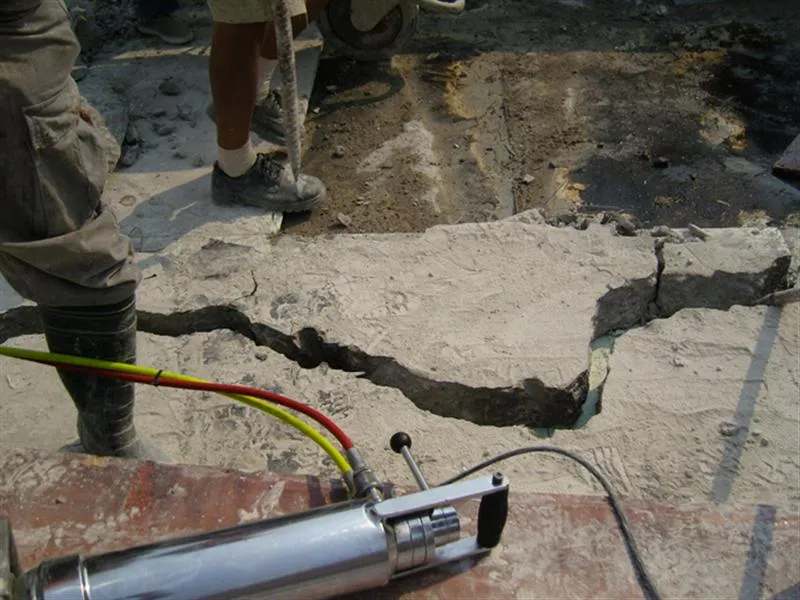 Hydraulic Splitting Method